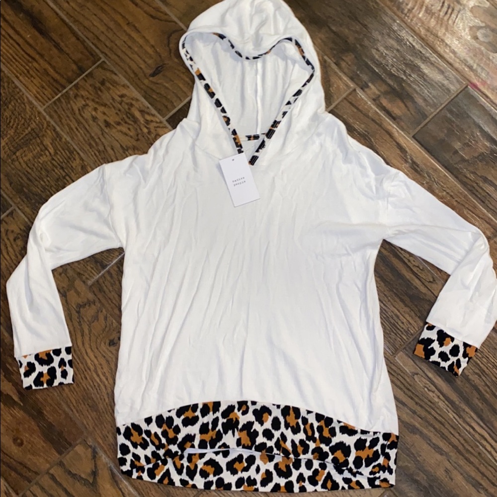 White/Cheetah hooded shirt
